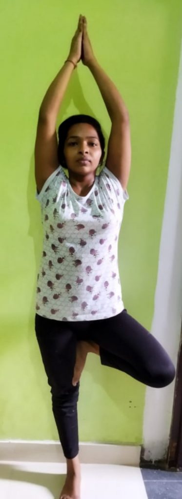 Indian woman defies body stereotypes through yoga - YouTube