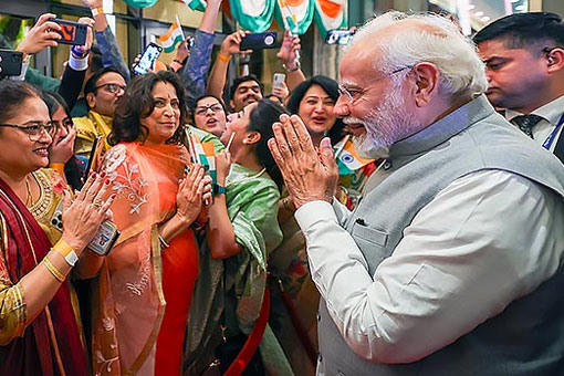 Image of Share Your Inspiring Stories With PM Modi For Mann Ki Baat!