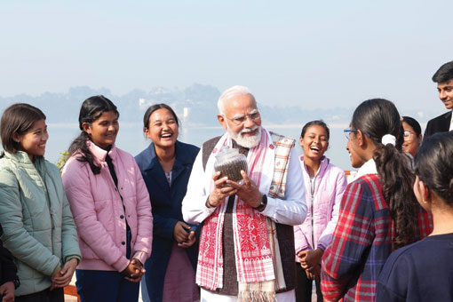 Share Your Ideas for Mann ki Baat on 29th March, Learn about the 8th Central Pay Commission, & More!