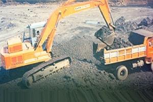 What type of regulating structure is required to encourage development of requisite skill traits in mining sector?