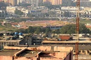 What are the major public places in Delhi where a Wi-Fi hotspot is most required for access to internet?